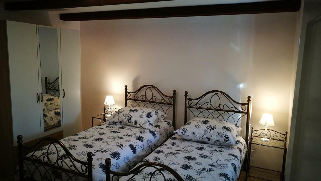 Вилла Quiet Getaway House Сечовле Экстерьер фото